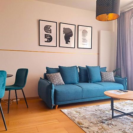 Apartmán Free Garage Parking!!! Stylish Getaway In Prime Bratislava Location - By The Danube And Old Town Exteriér fotografie